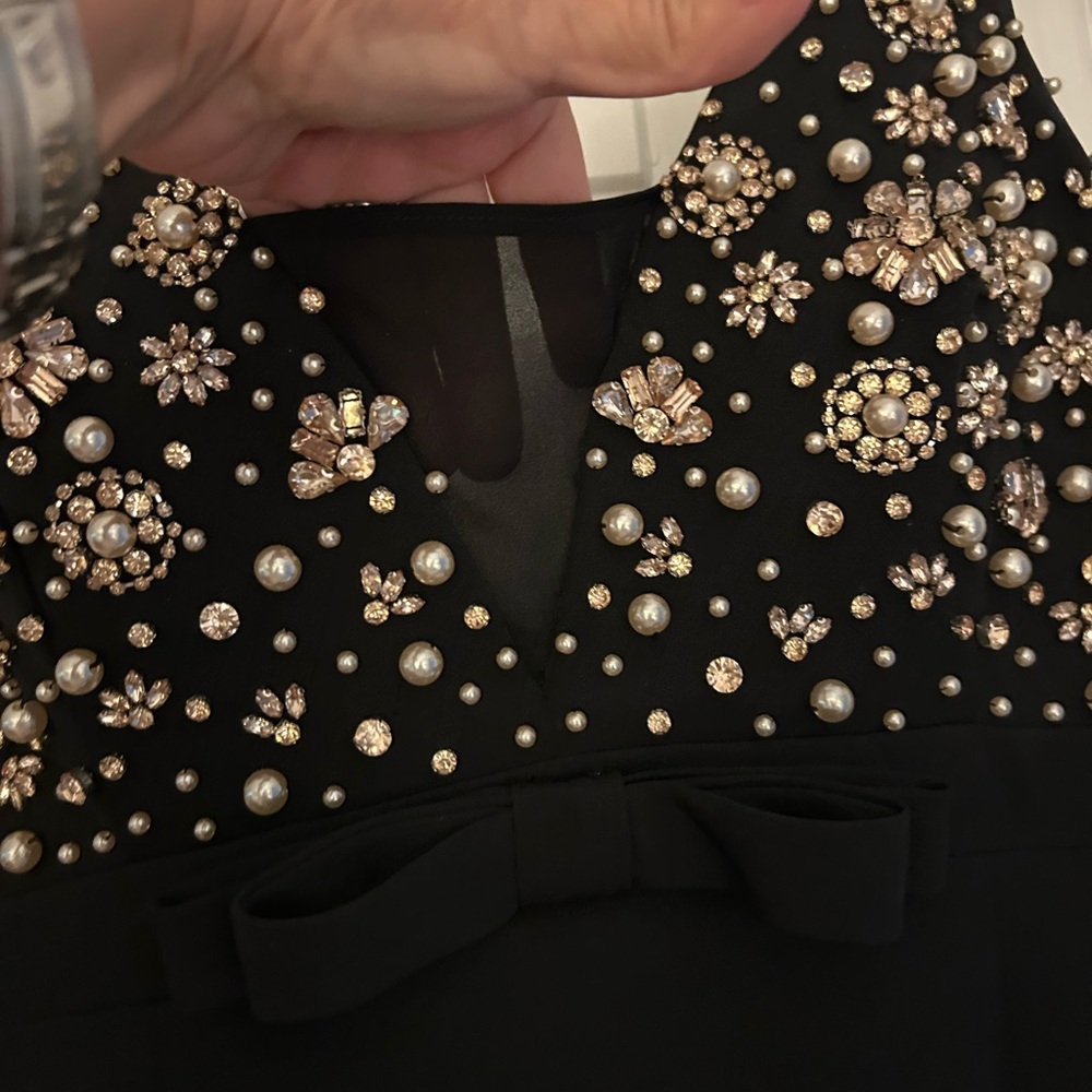 Mac Duggal Black Sleeveless Beaded V-Neck Evening Gown with Gold Embellishments - Picture 4 of 4